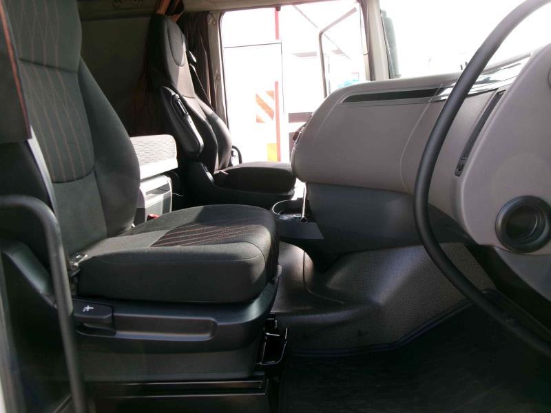 DAF XF 480 FT 4X2 LOW DECK null