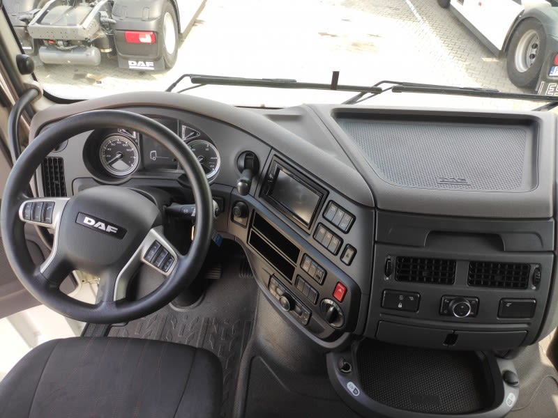 DAF XF 480 FT 4X2 LOW DECK null
