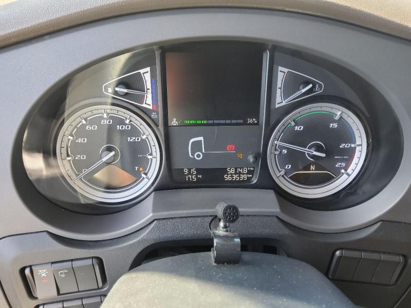 DAF XF 480 FAR 6X2 R null