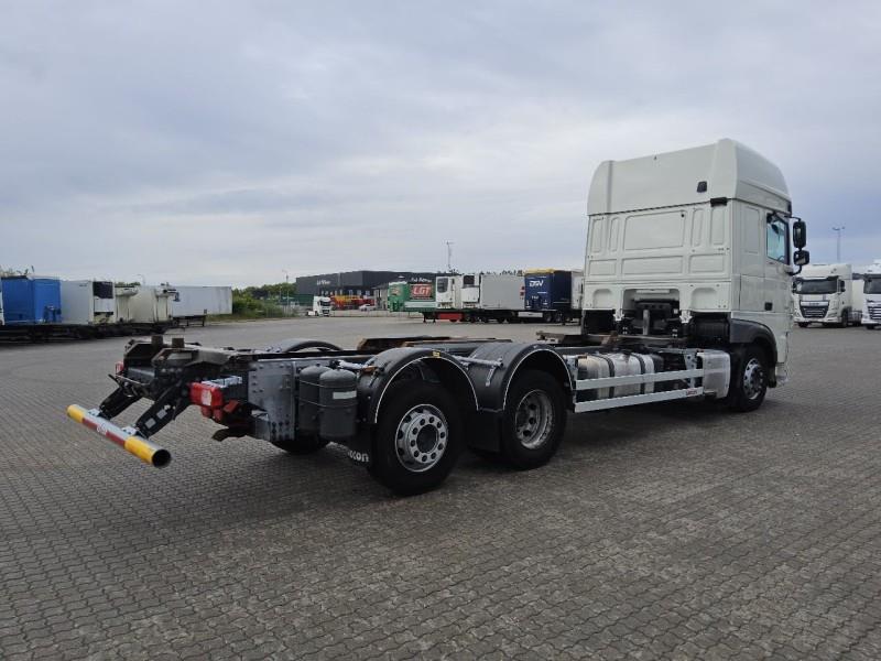 DAF XF 480 FAR 6X2 R null