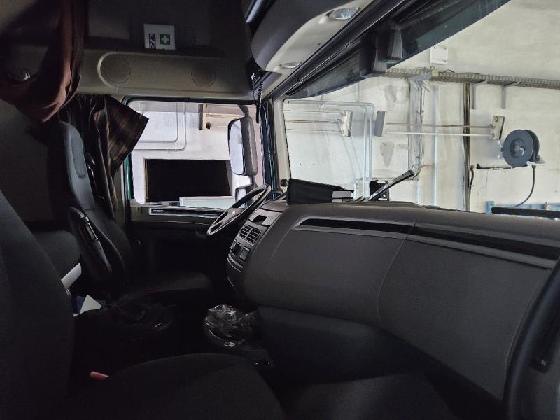 DAF XF 480 FT 4X2 LOW DECK null