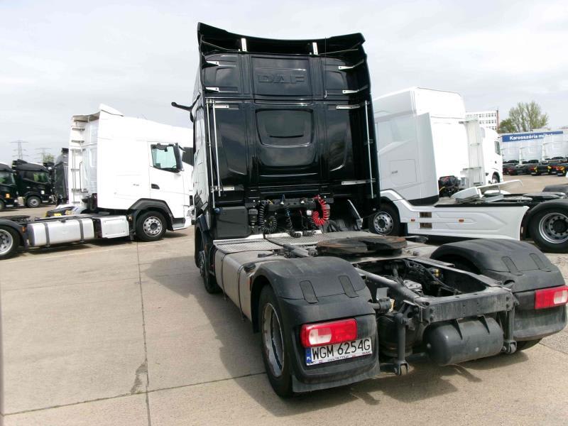 DAF XFn 480 FT 4X2 LOW DECK null