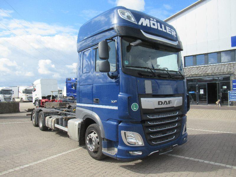 DAF XF 480 FAN 6X2 N LOW DECK null