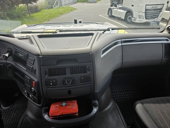 DAF XF 480 FT 4X2 LOW DECK null