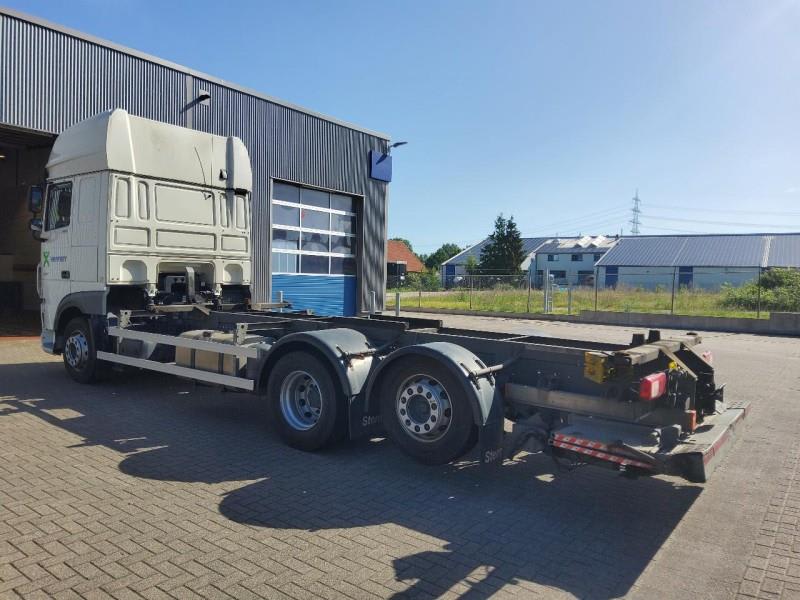 DAF XF 480 FAR 6X2 R null