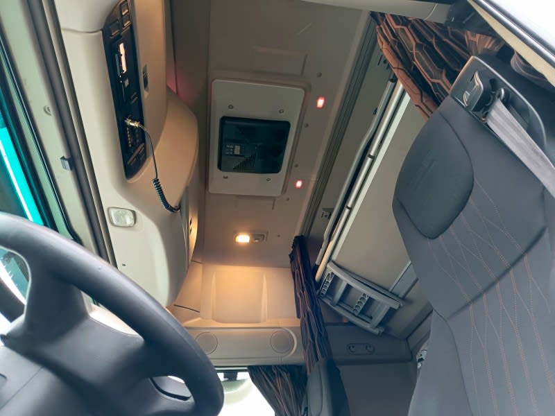 DAF XF 480 FT 4X2 LOW DECK null