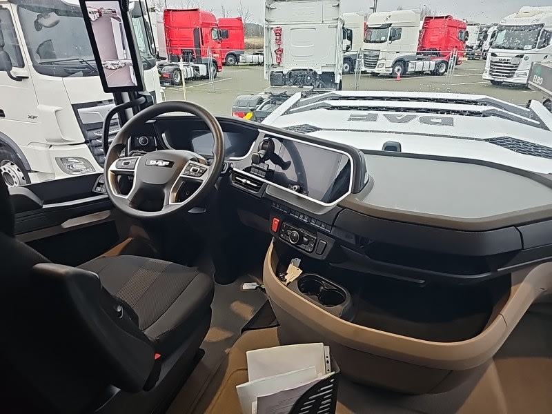 DAF XG 480 FT 4X2 LOW DECK null