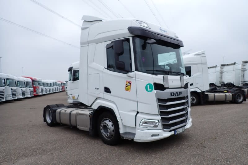DAF XFn 480 FT 4X2 LOW DECK null