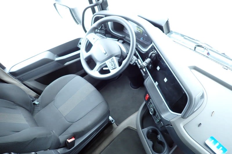 DAF XFn 480 FT 4X2 LOW DECK null