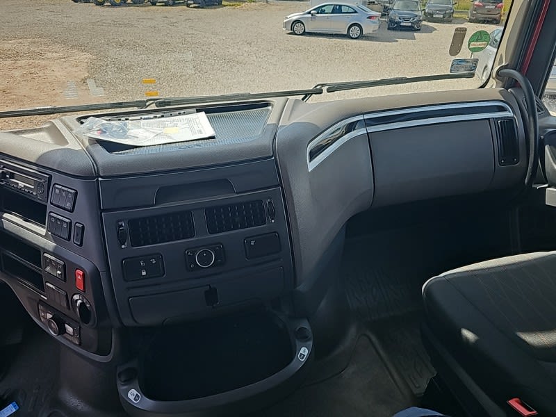 DAF XF 480 FT 4X2 LOW DECK null