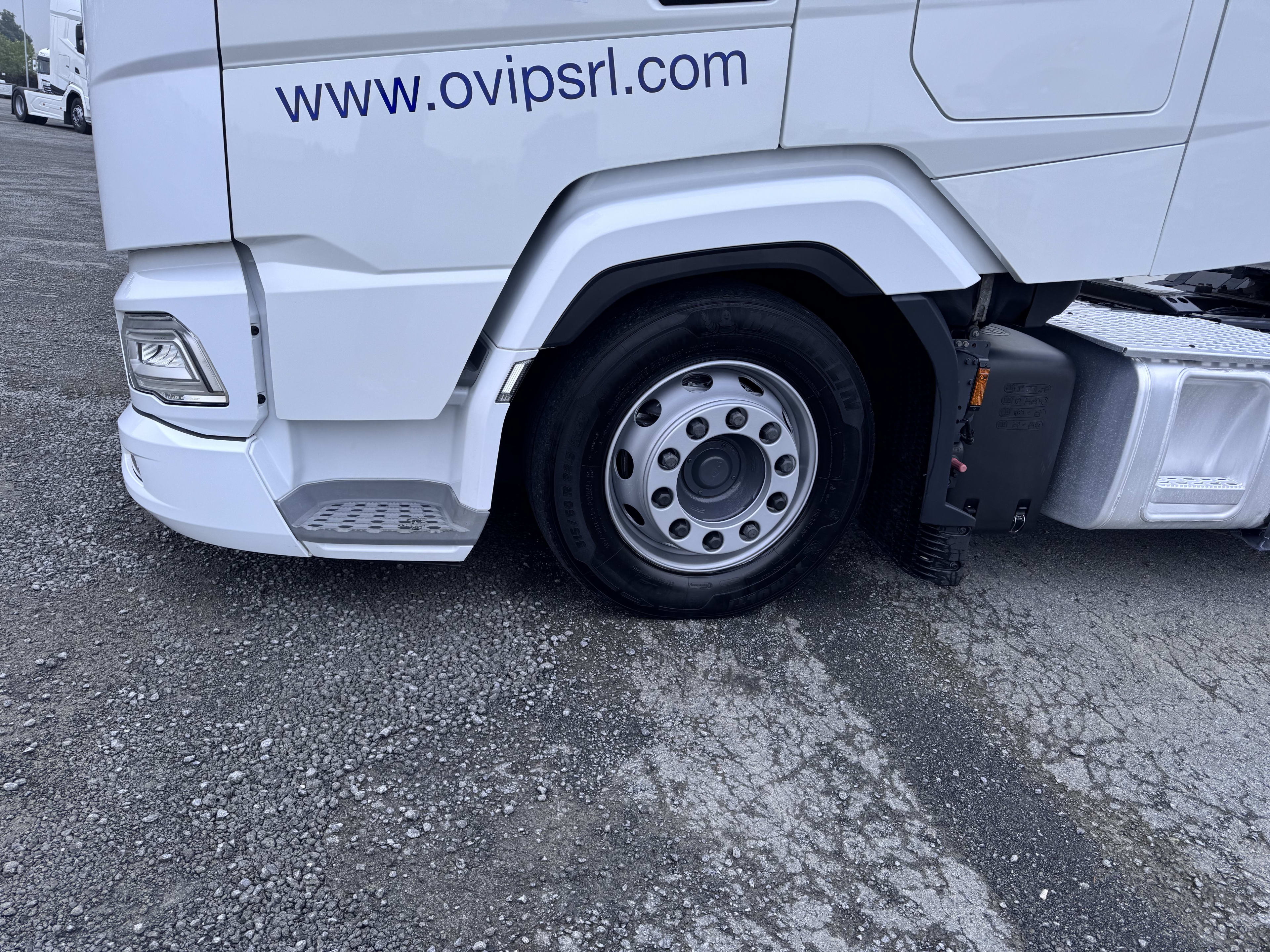DAF XG 480 FT 4X2 LOW DECK null