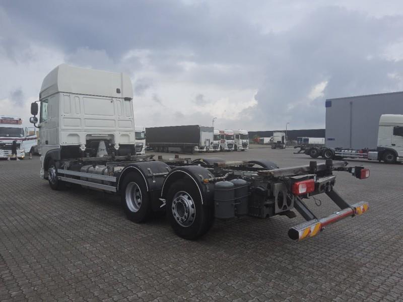 DAF XF 480 FAR 6X2 R null
