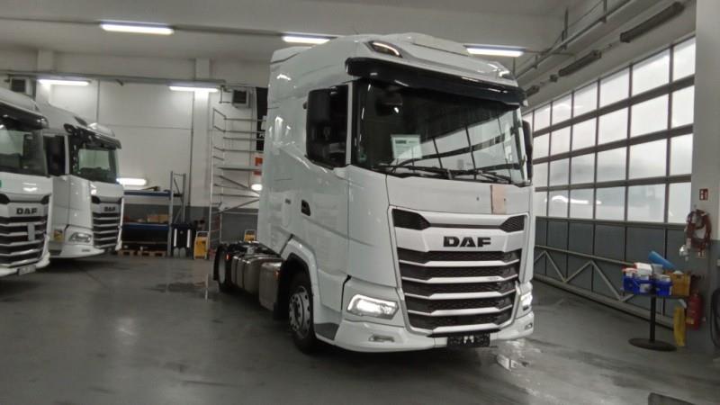 DAF XG 480 FT 4X2 LOW DECK null