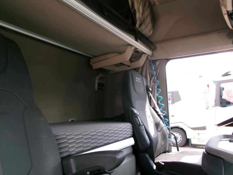 DAF XFn 480 FT 4X2 LOW DECK null