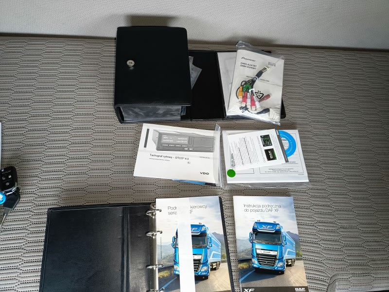 DAF XF 480 FT 4X2 LOW DECK null