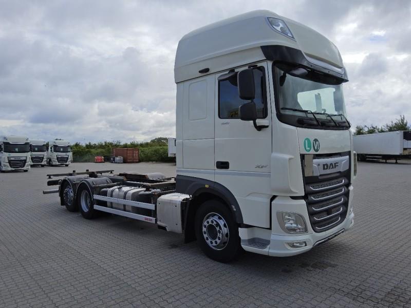 DAF XF 480 FAR 6X2 R null