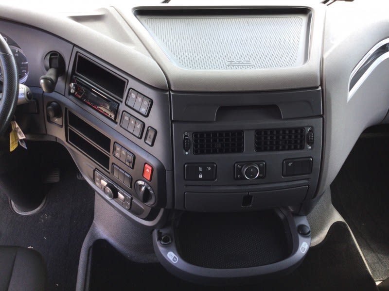 DAF XF 480 FT 4X2 LOW DECK null