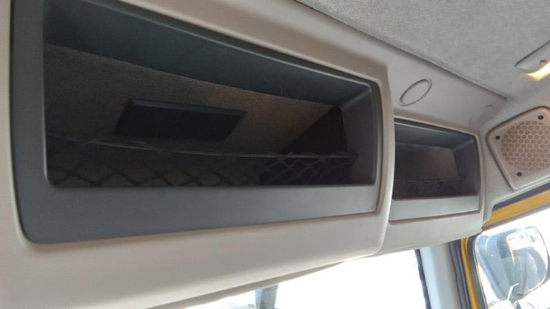 DAF LF 320 FA 4X2 null