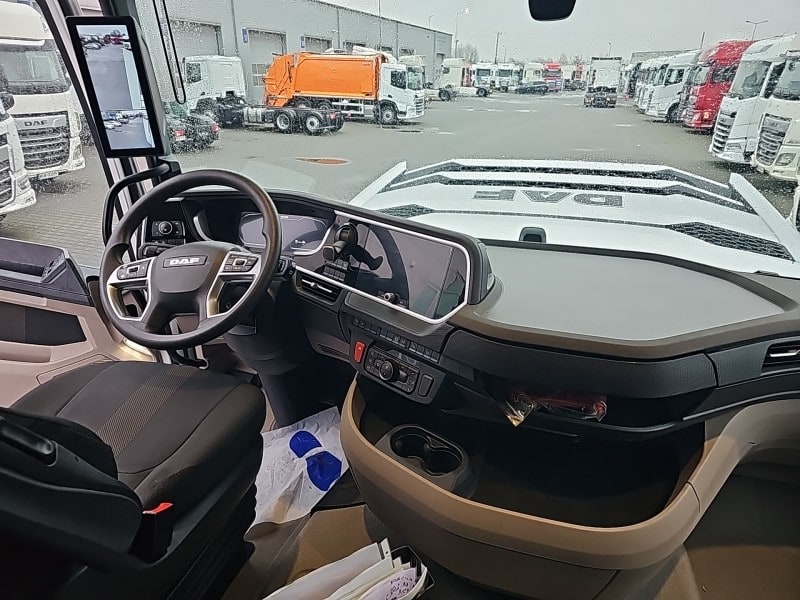 DAF XG 480 FT 4X2 LOW DECK null