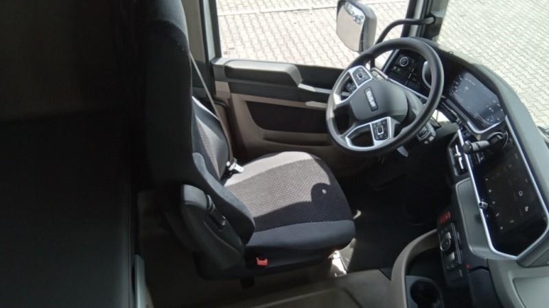 DAF XG 480 FT 4X2 LOW DECK null