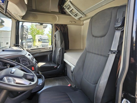 DAF XF 480 FT 4X2 LOW DECK null