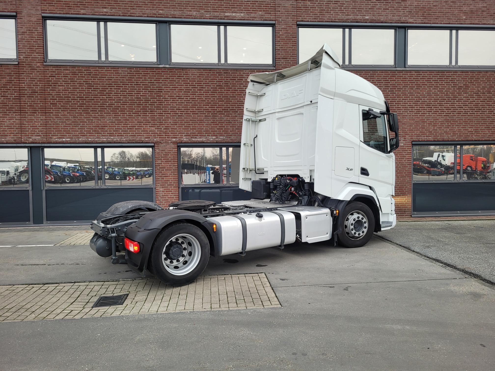 DAF XFn 480 FT 4X2 LOW DECK null
