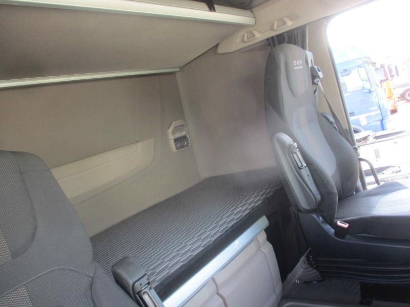 DAF XG 480 FT 4X2 LOW DECK null