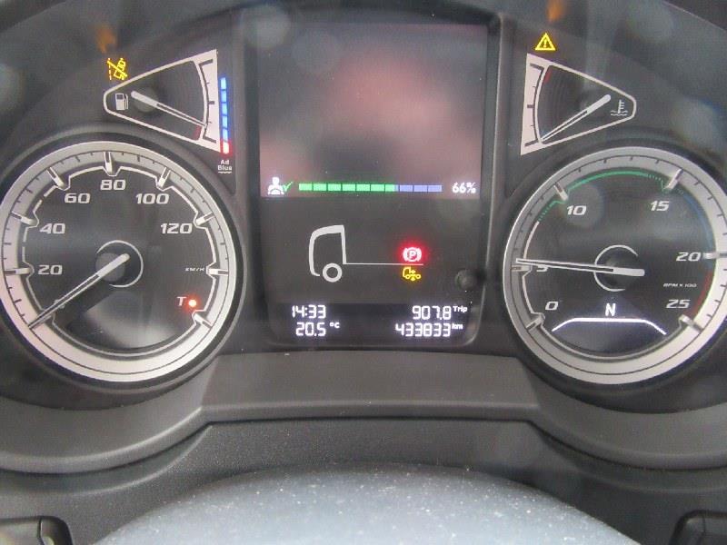 DAF XF 480 FT 4X2 LOW DECK null