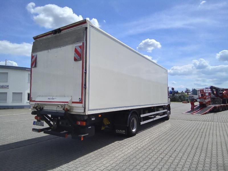 DAF LF 320 FA 4X2 null
