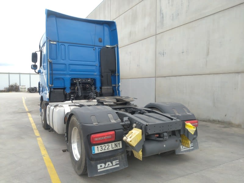 DAF XF 480 FTP 6X2 P null