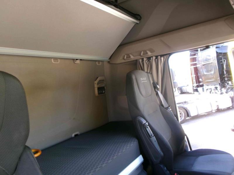 DAF XFn 480 FT 4X2 LOW DECK null