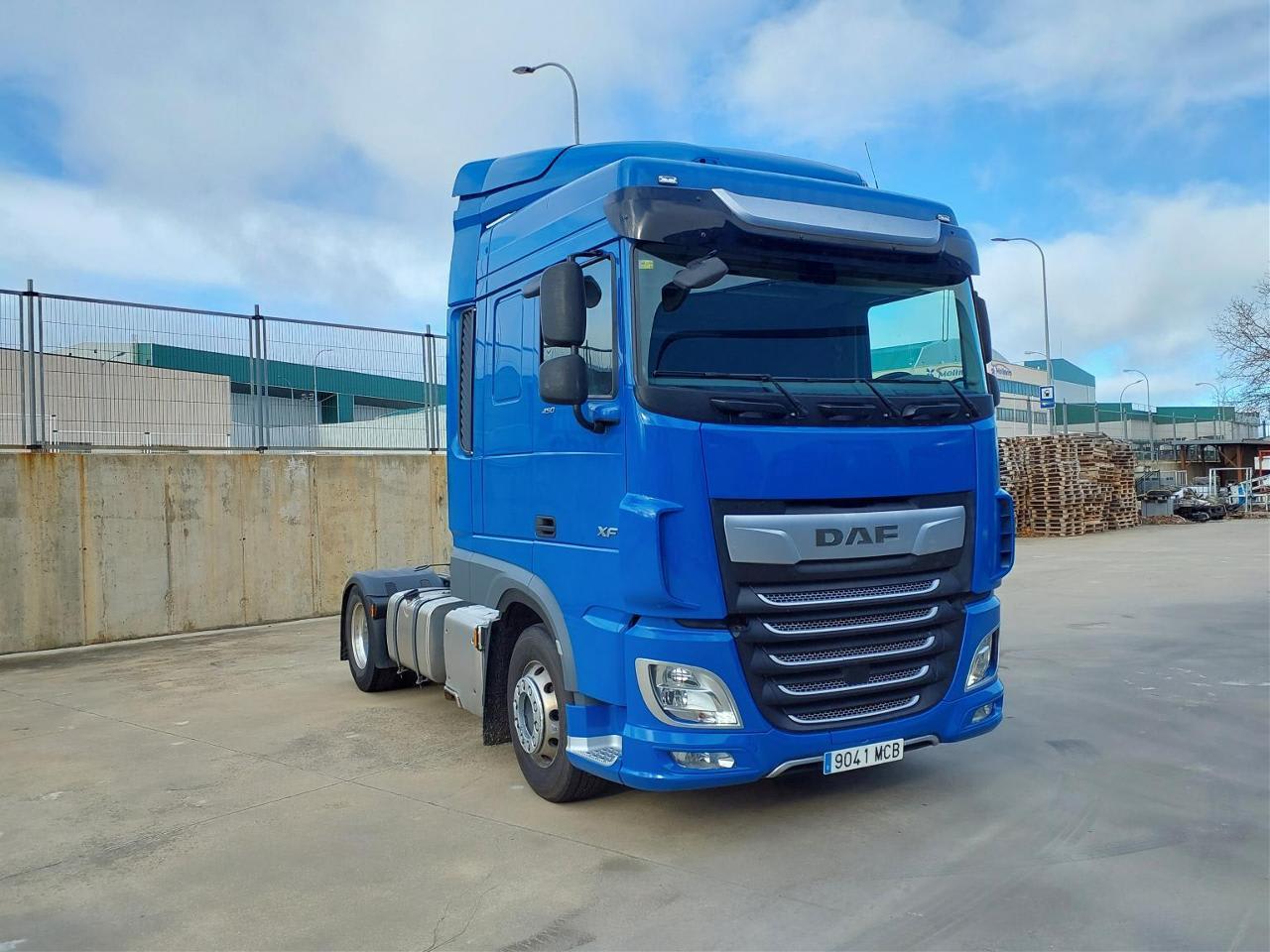 DAF XF 450 FT 4X2 null