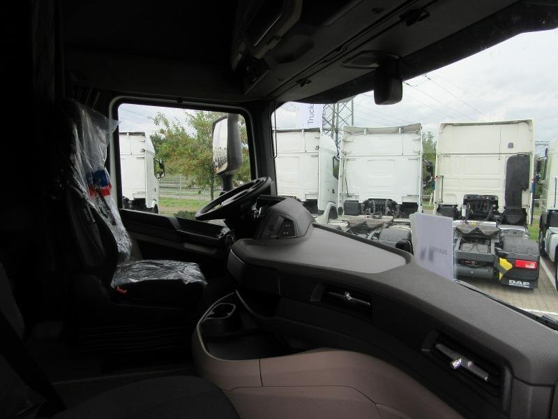 DAF XG 480 FT 4X2 LOW DECK null