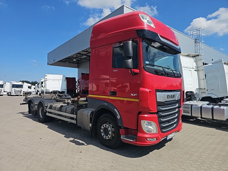 DAF XF 480 FAR 6X2 R null