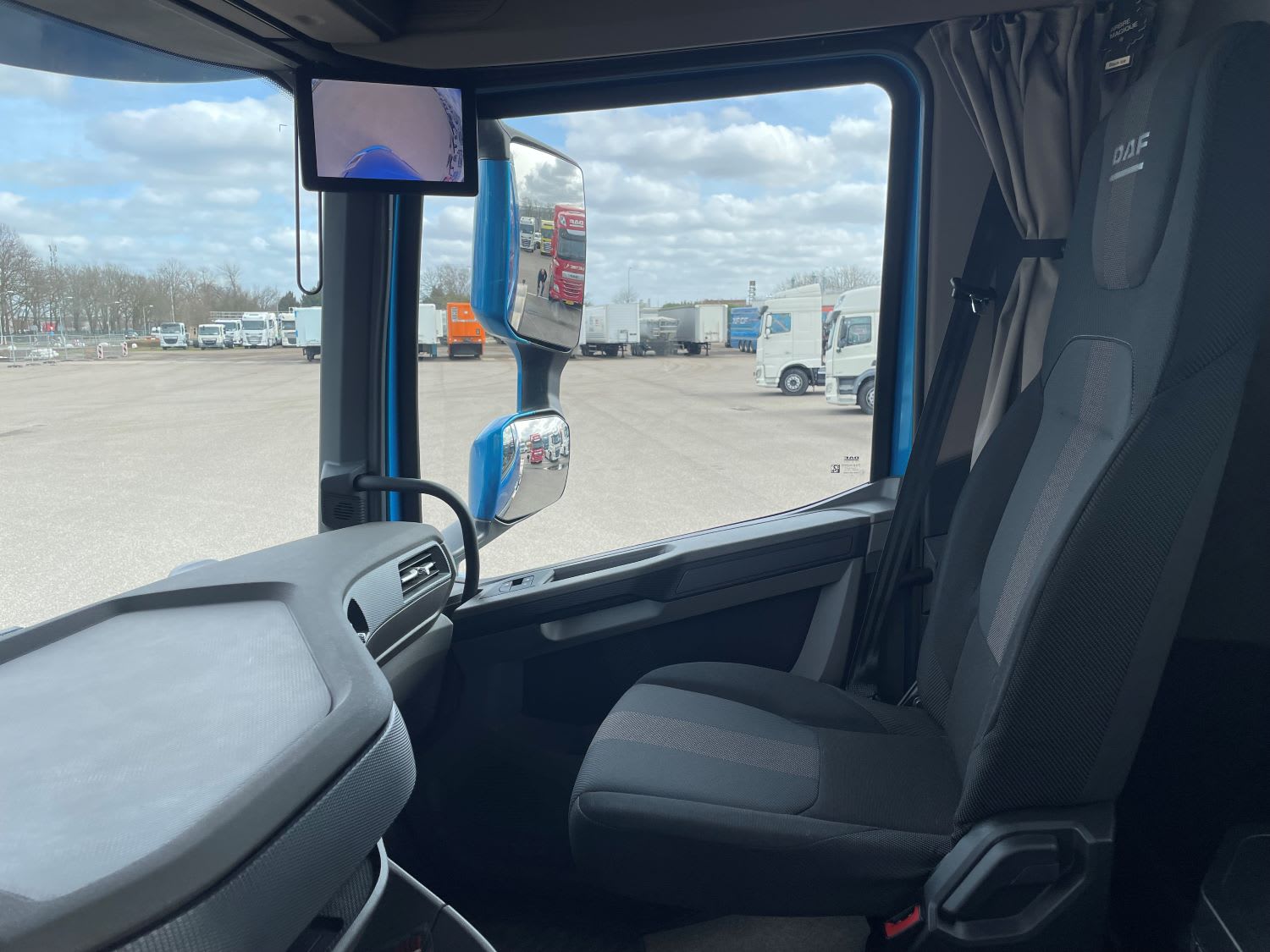 DAF XFn 480 FAW 8X4 Hookloader null