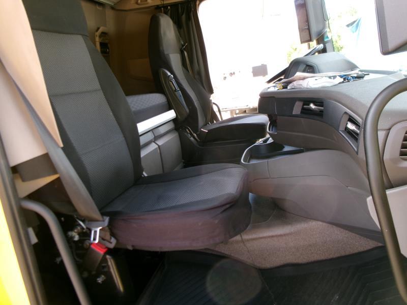 DAF XFn 480 FT 4X2 LOW DECK null