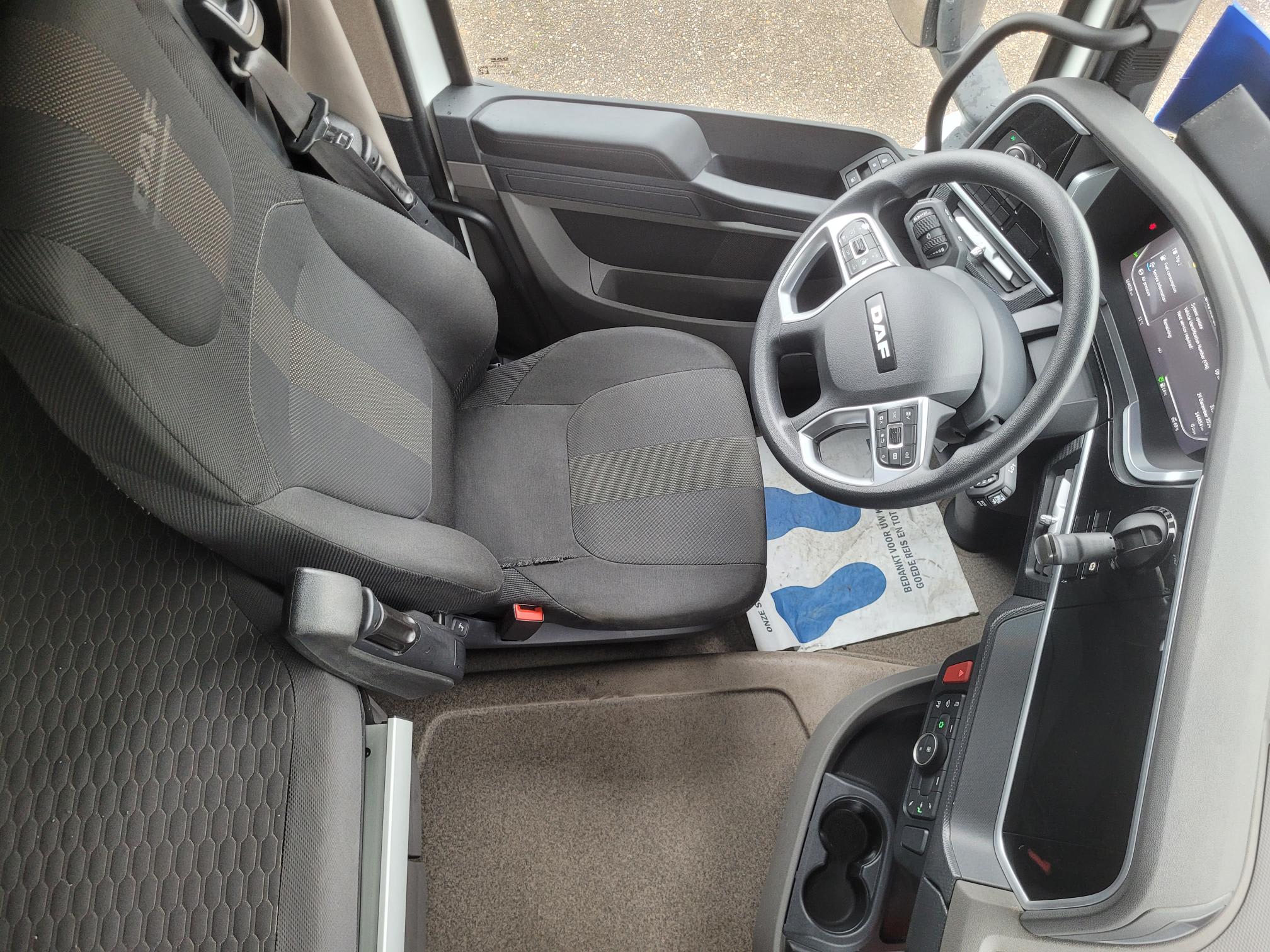 DAF XFn 480 FT 4X2 LOW DECK null