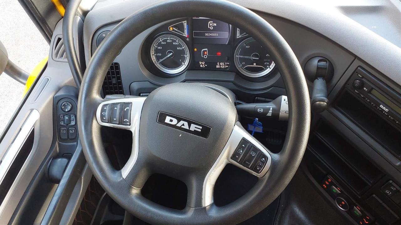 DAF XF 480 FA 4X2 LOW DECK null