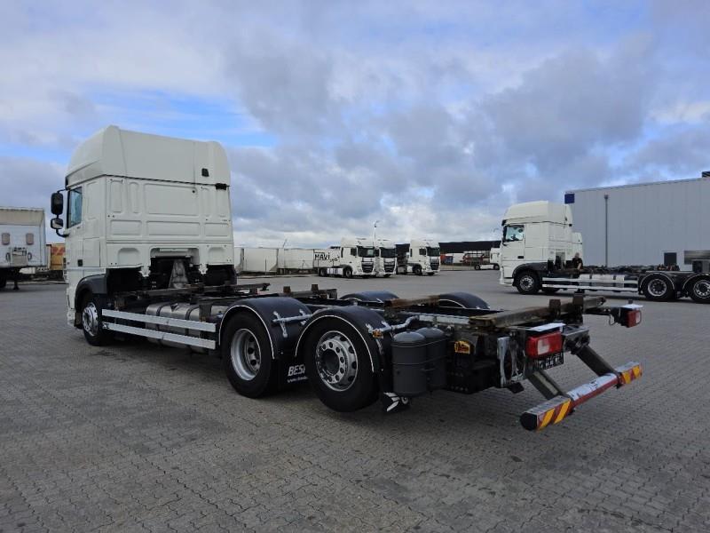 DAF XF 480 FAR 6X2 R null