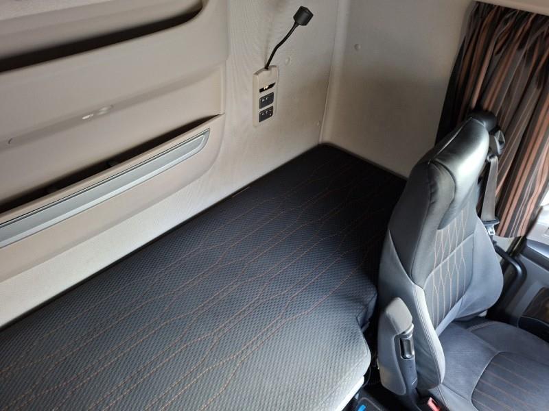 DAF XF 480 FAN 6X2 N null