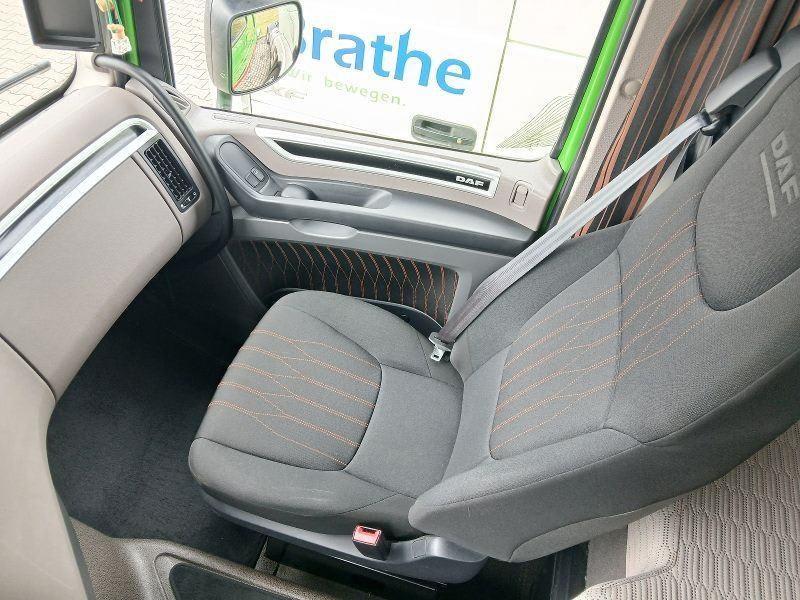 DAF XF 450 FT 4X2 LOW DECK null
