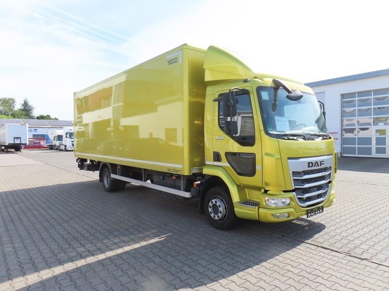 DAF XB 230 FA 4X2 null