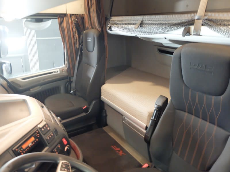 DAF XF 450 FTP 6X2 P null