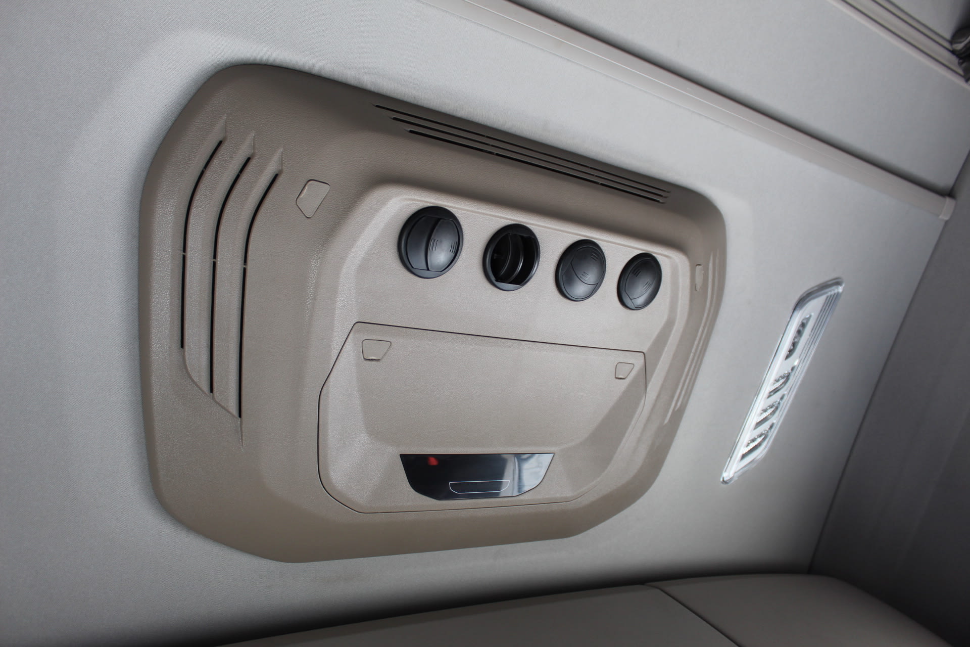 DAF XG 480 FT 4X2 LOW DECK null