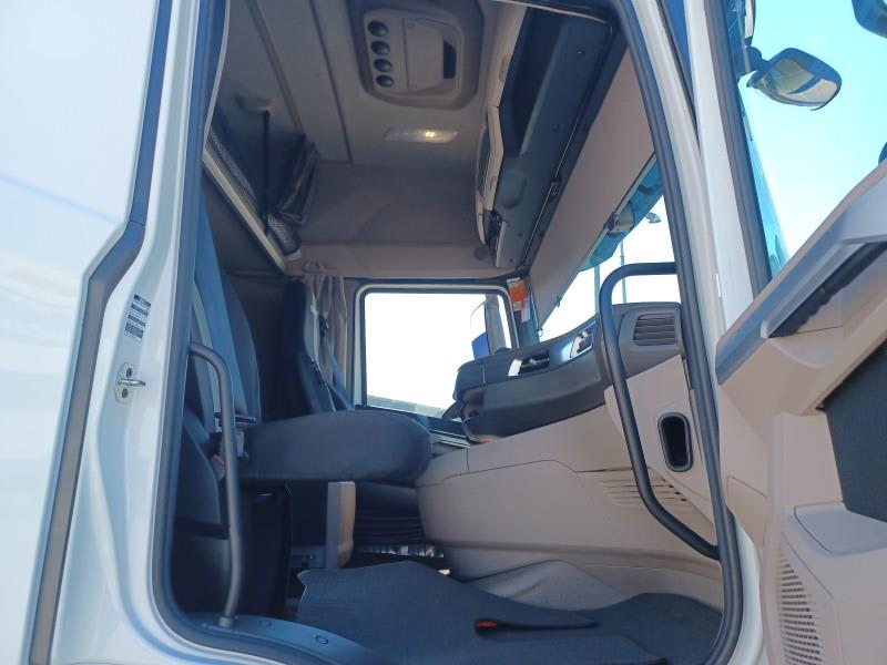 DAF XG 480 FT 4X2 LOW DECK null