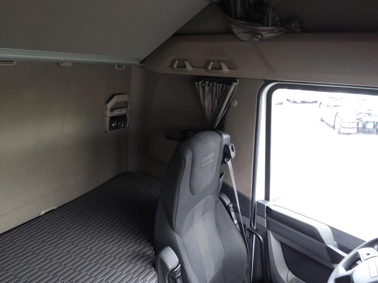 DAF XFn 530 FT 4X2 null