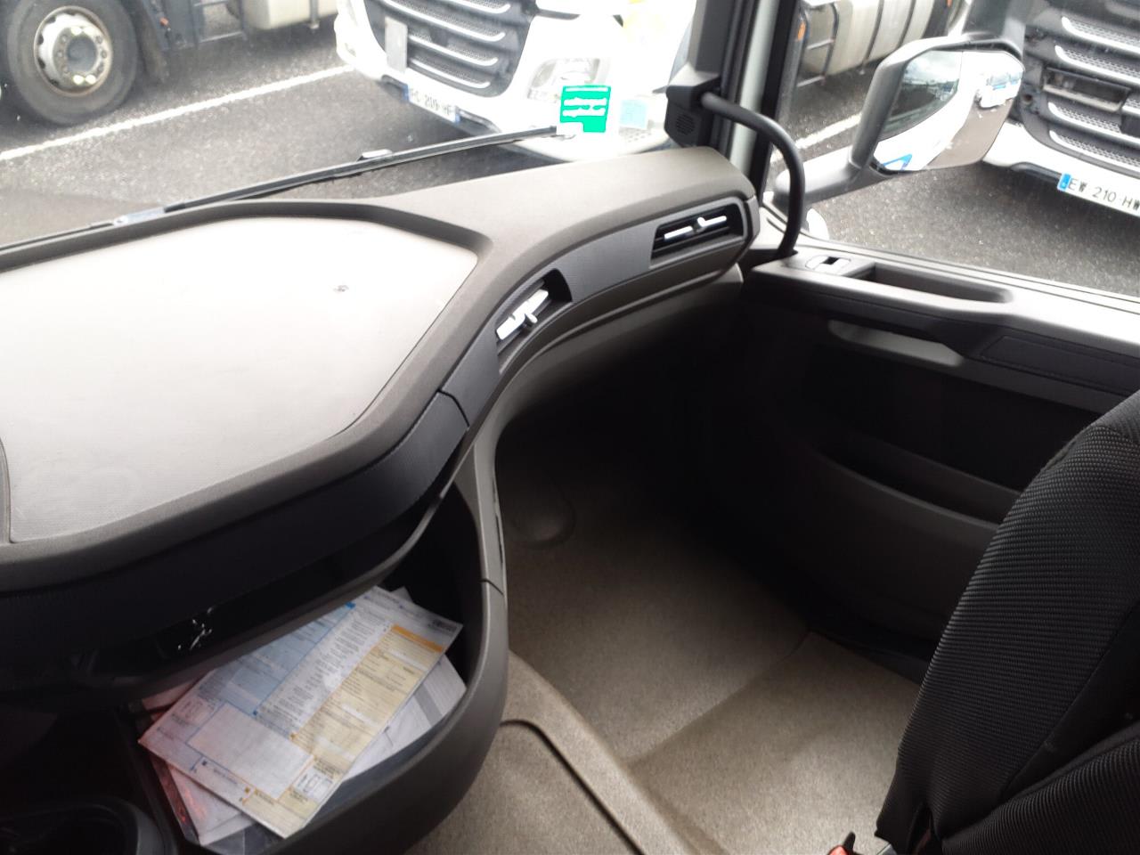 DAF XFn 530 FT 4X2 null