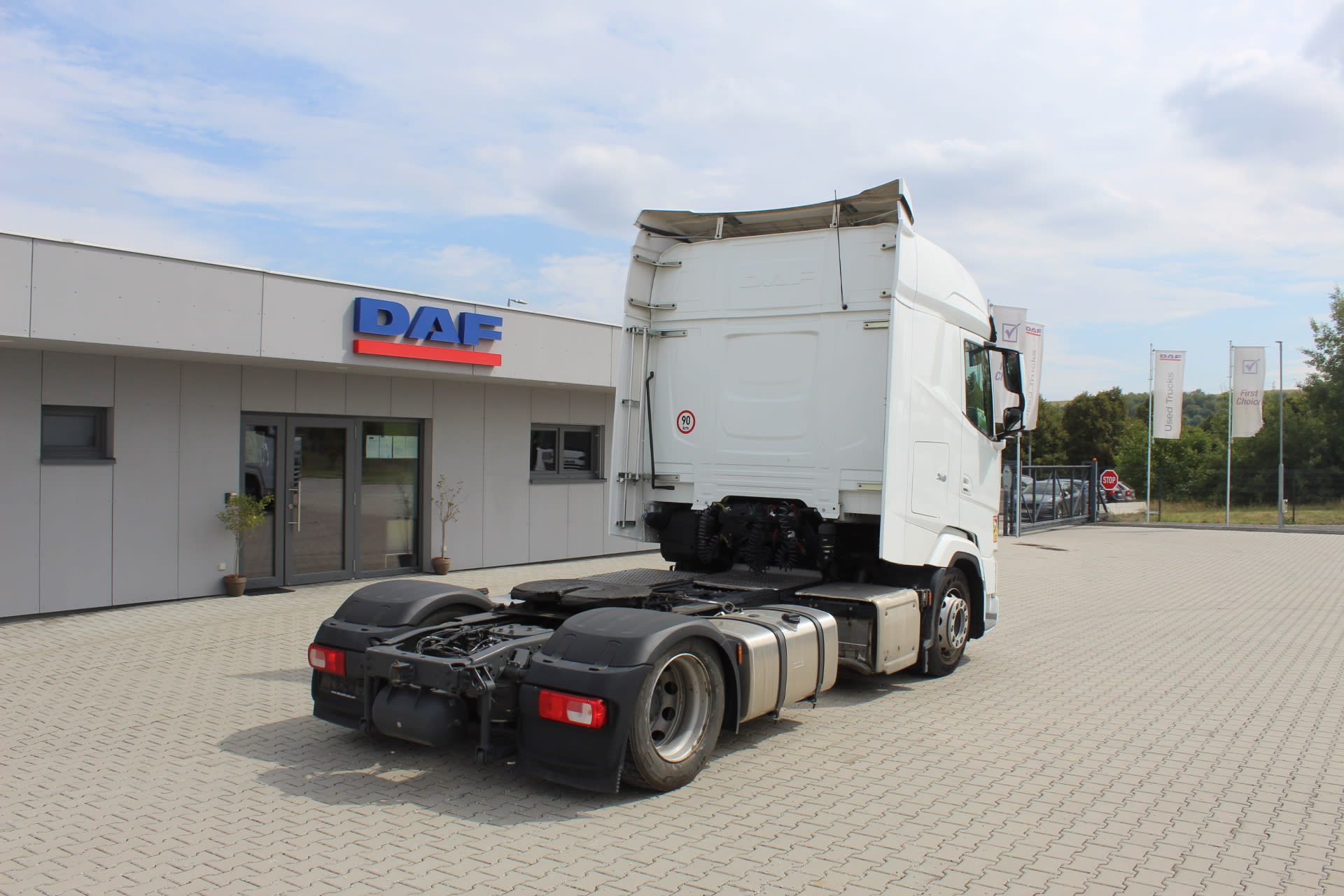 DAF XG 480 FT 4X2 LOW DECK null