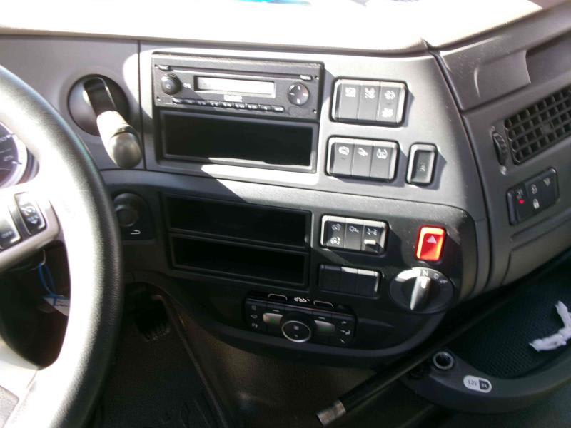 DAF XF 480 FT 4X2 LOW DECK null