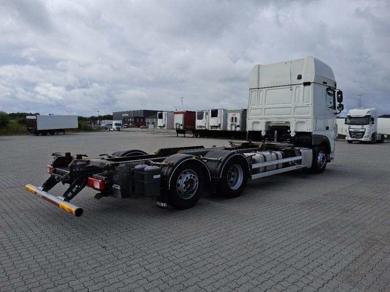 DAF XF 480 FAR 6X2 R null